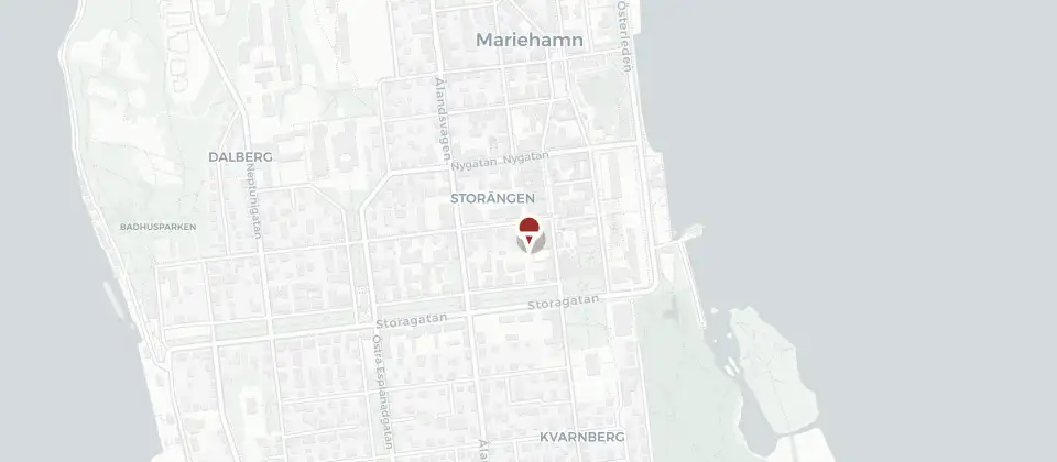 Karta över centrala Mariehamn med markering för Bryggan